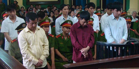 Xét xử vụ “Giết người diệt khẩu”: Vũ Văn Luân lãnh án tử hình, Ngô Quang Trưởng tù chung thân