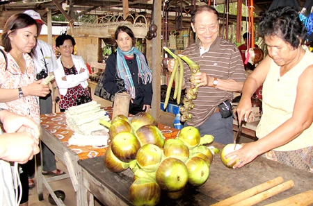 Phát triển du lịch: Coi chừng tụt xa láng giềng