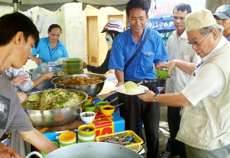 Bạn của người nghèo