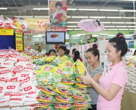TPHCM: Nhiều siêu thị tăng doanh số từ 30% đến 50% trong tháng khuyến mãi