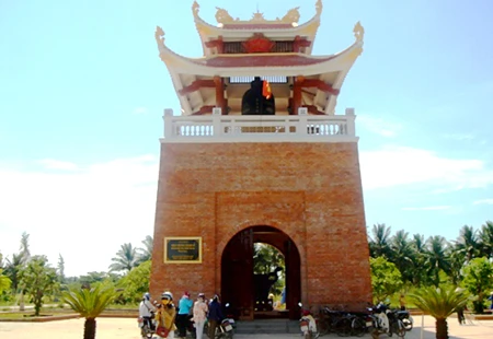 Thành cổ Quảng Trị