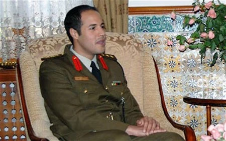 Thành trì cuối của ông Gaddafi về tay NTC