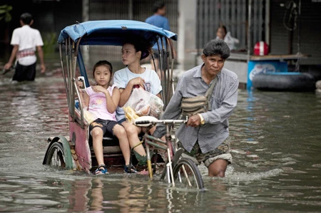 Thái Lan: 120 tỷ baht khắc phục hậu quả lũ lụt