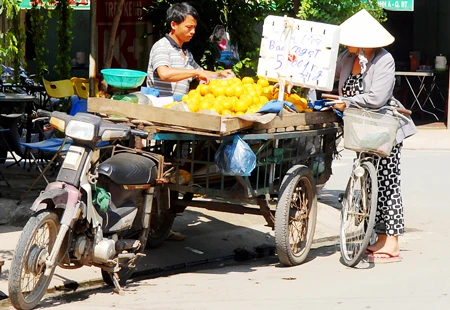 Kinh hoàng xe lôi tại TPHCM