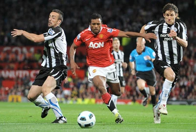 Man.United (2) - Newcastle (4): Chấp nhận sự thật