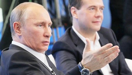 Thủ tướng Nga Putin khẳng định ông sẽ hoán đổi vị trí với Tổng thống Medvedev