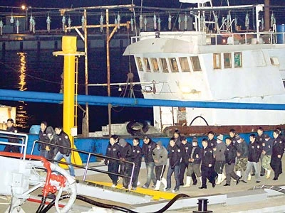 Vụ ngư dân đâm chết cảnh sát biển Hàn Quốc - Trung Quốc lấy làm tiếc