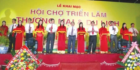 Phát huy tiềm năng thương mại, du lịch nơi vùng đất “ông Thoại”