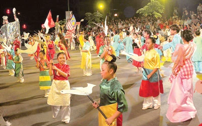 Lễ hội TP Hồ Chí Minh - Đón chào năm mới 2012