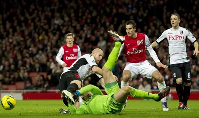 Fulham (13) - Arsenal (4): Cố thêm trận nữa !