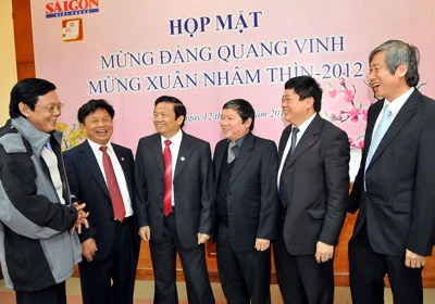 Khai hội báo Xuân 2012