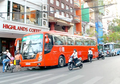 Trật tự lòng lề đường tại TPHCM - Còn nhiều việc cần làm