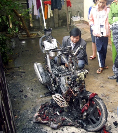 Vụ cháy xe máy Air Blade ở Quảng Bình: loại trừ khả năng tự cháy và không có việc 210 triệu đồng bị thiêu rụi