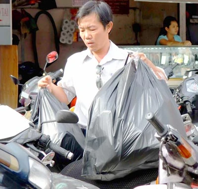 Một tháng sau khi Luật Thuế Bảo vệ Môi trường có hiệu lực: Ngổn ngang!