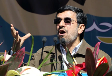 Tổng thống Ahmadinejad: Iran sắp công bố những thành tựu hạt nhân quan trọng