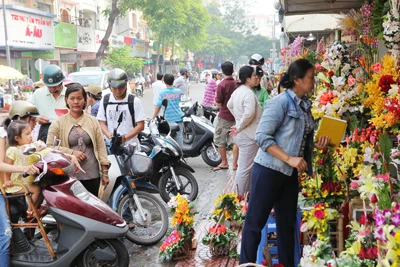 TPHCM: Sôi động thị trường ngày lễ tình nhân