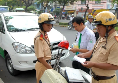 Diễn đàn Hưởng ứng Năm “an toàn giao thông” - Tăng cường biện pháp giáo dục và chế tài