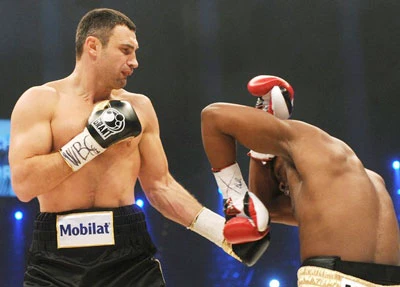 V.Klitschko bảo vệ thành công đai vô địch