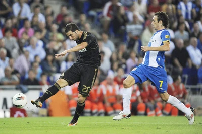 Real Madrid (1) - Espanyol (8): Đánh chiếm những kỷ lục