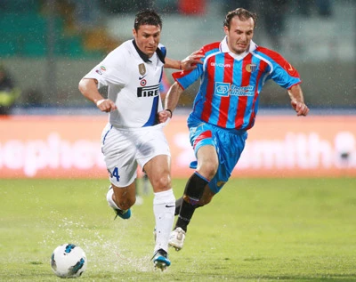 Inter Milan (7) - Catania (9): Cựu binh nổi dậy!