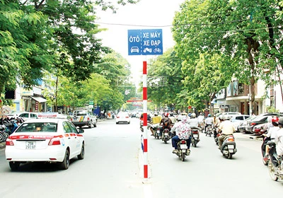 Giao thông ở Hà Nội: Lề lối ứng xử có ý nghĩa đặc biệt quan trọng