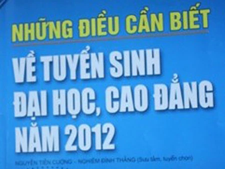 Phát hành cuốn “Những điều cần biết về tuyển sinh đại học và cao đẳng năm 2012”