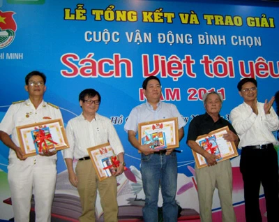 10 tác phẩm được bình chọn “Sách Việt tôi yêu năm 2011”