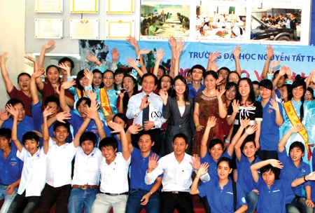 Trường Đại học Nguyễn Tất Thành: Thực học, thực hành, thực danh và thực nghiệp