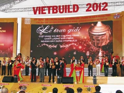 Eurowindow tại Triển lãm Vietbuild TP Hồ Chí Minh 2012- Cùng chương trình khuyến mãi lớn kỷ niệm 10 năm thành lập