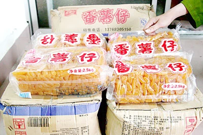 Hủy 2,3 tấn hàng Trung Quốc giả “đặc sản Đà Lạt”