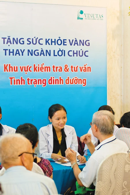 Để người cao tuổi chăm sóc sức khỏe tốt hơn