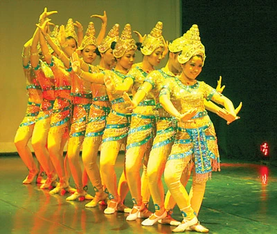 Ngày hội dân tộc Chăm 2012 - tôn vinh văn hóa dân gian và đoàn kết dân tộc