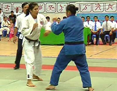 Giải judo Quốc tế Việt Nam mở rộng 2012: Việt Nam đoạt 3 HCV ngày đầu tiên