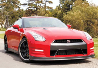 Ra mắt Nissan GT-R 2013 phiên bản Black Edition