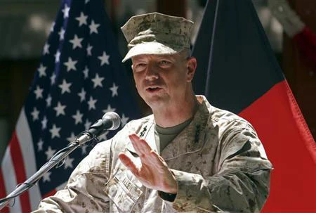 Thêm một tướng Mỹ bị điều tra trong vụ bê bối tình ái của cựu Giám đốc CIA