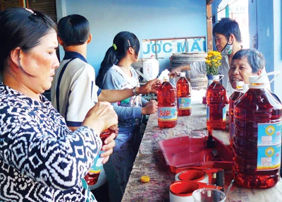 Nước mắm truyền thống Nha Trang: Mất thương hiệu?