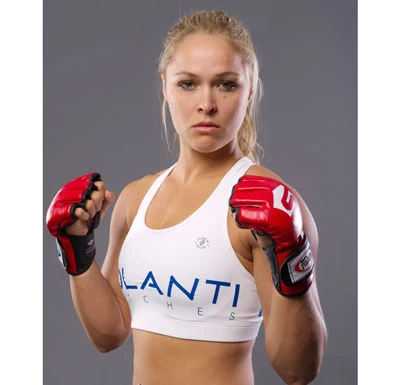 Thế giới võ thuật: Rousey ký hợp đồng với UFC