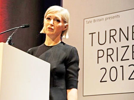 Nữ nghệ sĩ Elizabeth Price giành giải thưởng Turner Prize