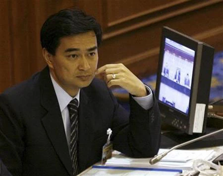 Cựu Thủ tướng Thái Lan Abhisit đối mặt với tội giết người