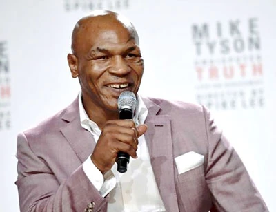 Mike Tyson trên sân khấu kịch