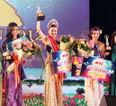 Diệu Hân đăng quang Hoa hậu Đông Nam Á 2012
