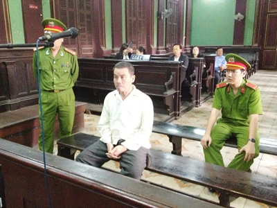 Vụ án con giết mẹ ở Vĩnh Long: Huỳnh Văn Quyên vẫn bị tuyên phạm tội "Giết người"