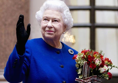 Nữ hoàng Anh nhập viện vì bị viêm dạ dày