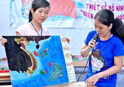 Hội thi sinh viên sáng tạo mô hình “Biển đảo quê hương Việt Nam”