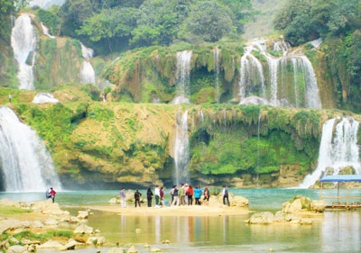 Cao Bằng, vững chãi vùng biên