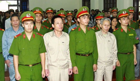 Đoàn Văn Vươn lãnh 5 năm tù