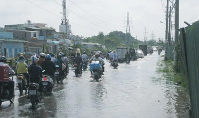 Đường Kha Vạn Cân ngập nặng