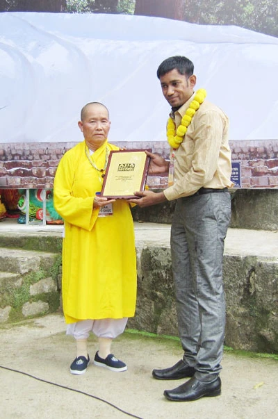 Công nhận kỷ lục châu Á cho Tượng Phật nhập Niết bàn trên núi Tà Cú