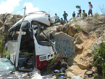 Tai nạn trên đèo Nha Trang – Đà Lạt, 7 người chết, 22 người bị thương
