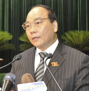 Phó Thủ tướng Nguyễn Xuân Phúc: An toàn giao thông cần các giải pháp đồng bộ hơn
